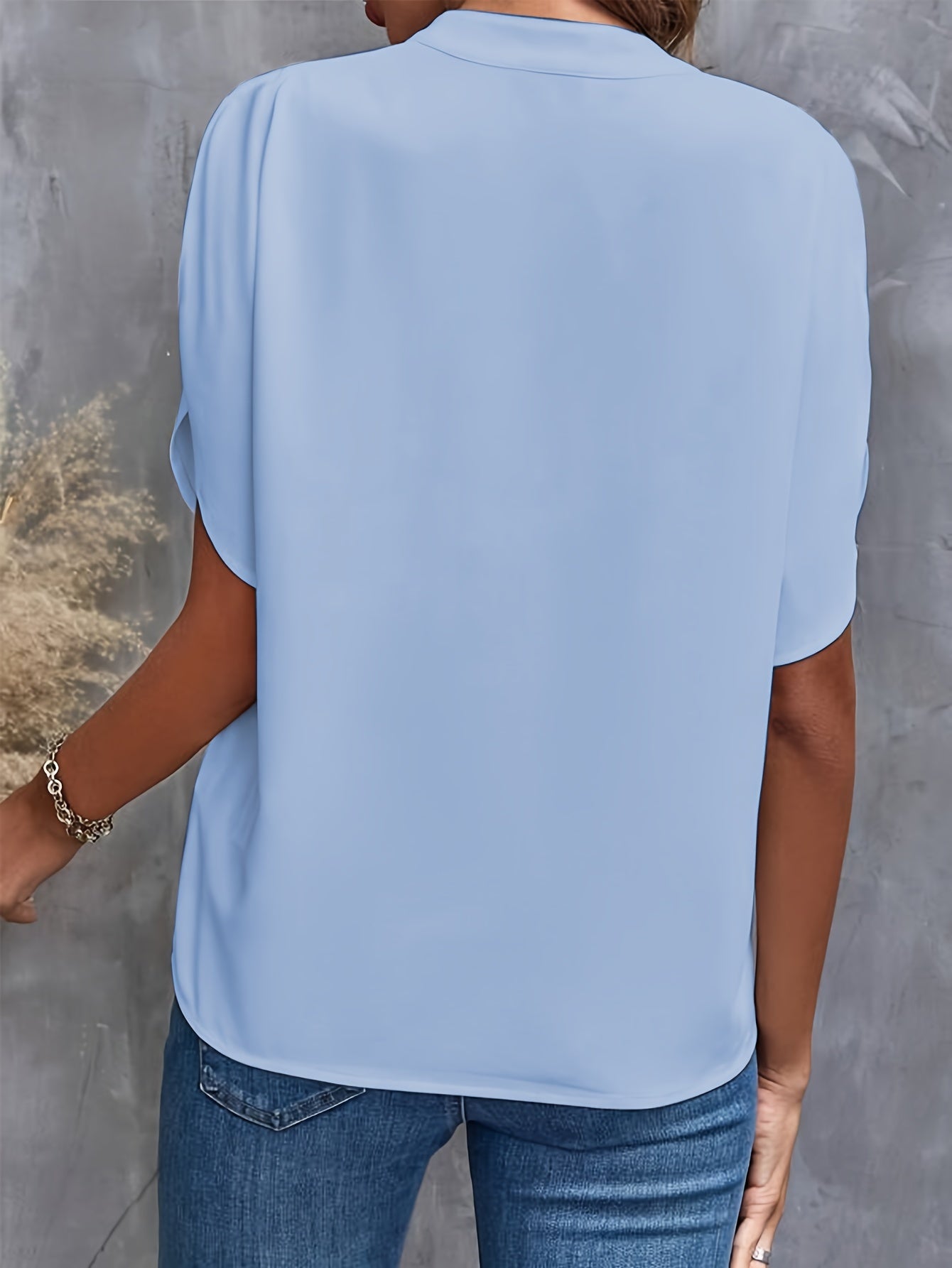 Stella - Elegant Light Blouse