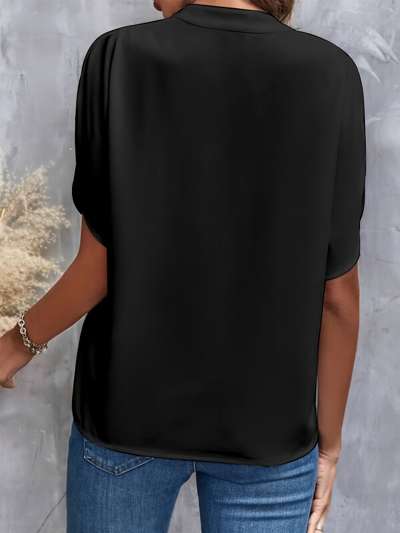 Stella - Elegant Light Blouse