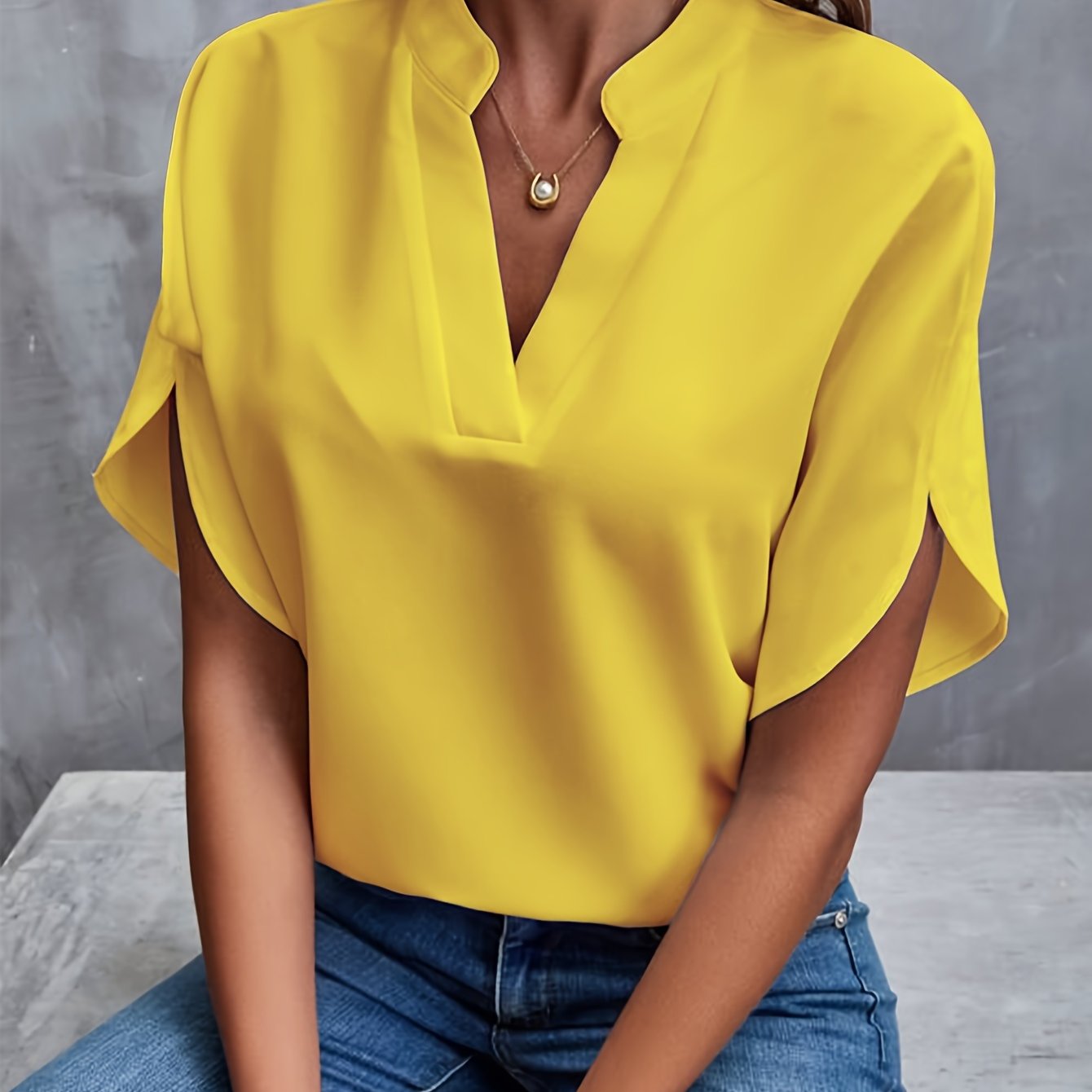 Stella - Elegant Light Blouse