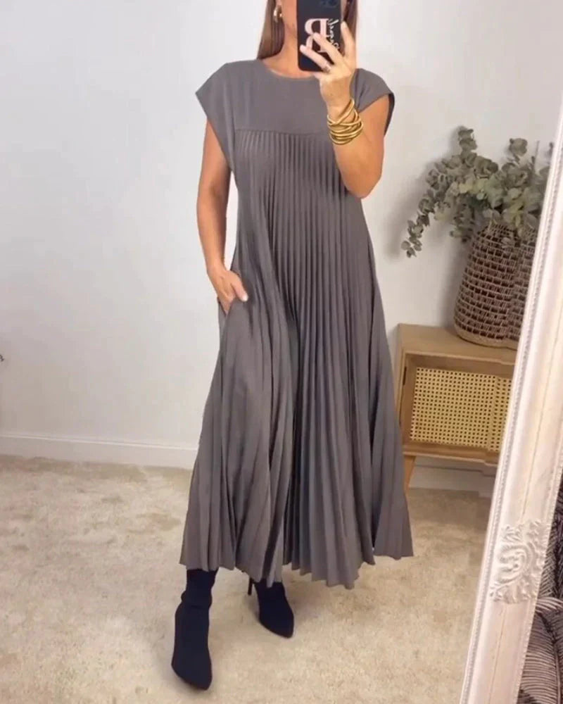 LOUISE - SLEEVELESS PLEATED DRESS