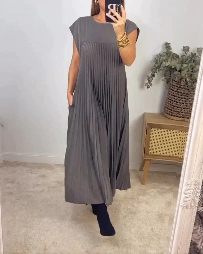 LOUISE - SLEEVELESS PLEATED DRESS